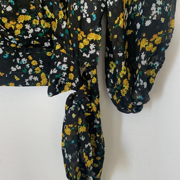 Express floral prints metallic wrap sheer top size sp - Picture 6 of 11